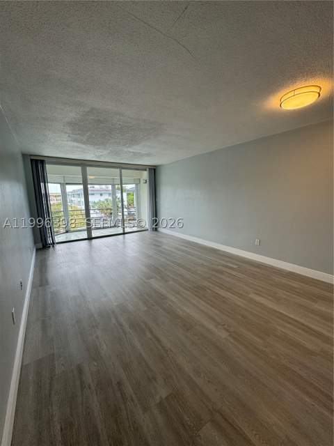 1398 NE 191st St C305, Miami FL - photo 24 of 27