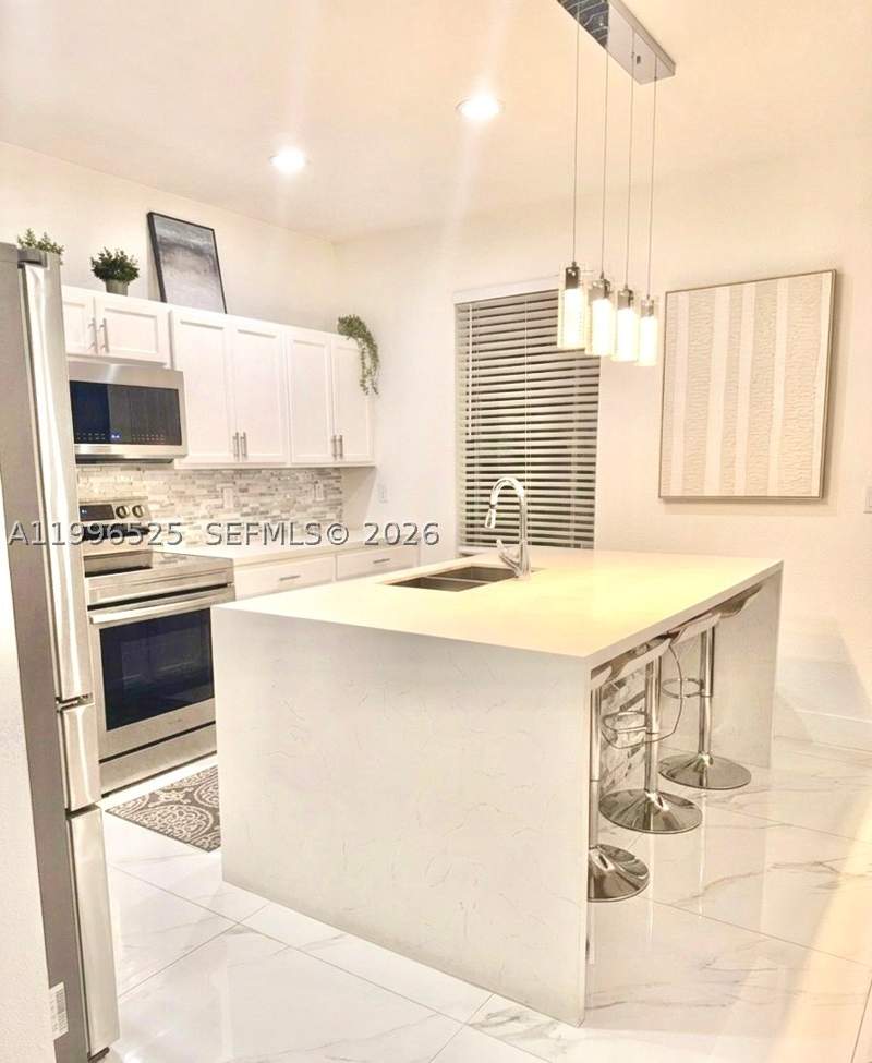 3 bedroom Townhouse at 4237 SW 164th Path 4237, Interlaken, Miami — photo 5