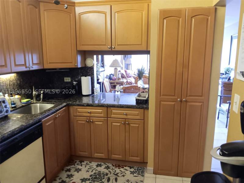 1 bedroom Condominium at 3545 NE 166th St 306, Coral Isle West Condo, North Miami Beach — photo 5