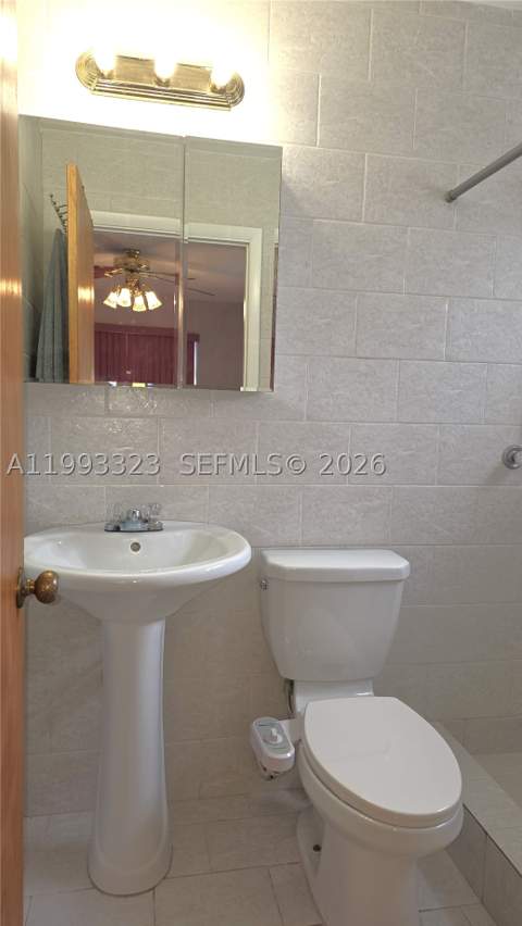 3066 NW 28th St, Miami FL - photo 16 of 27