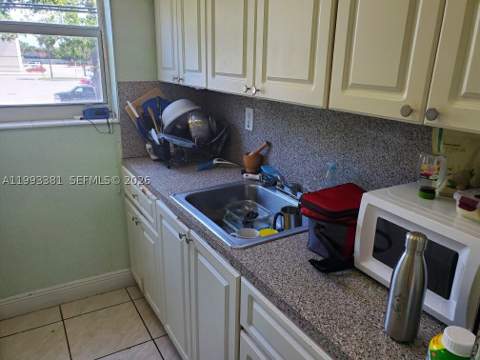 3901 SW 78th Ct 221, Miami FL - photo 9 of 13