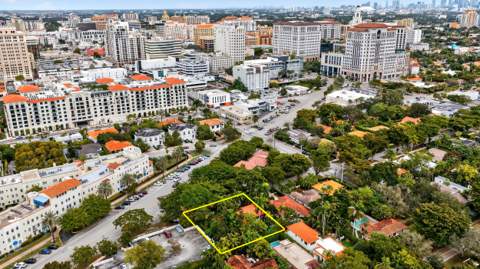 320 San Sebastian Avenue, Coral Gables FL - photo 10 of 54