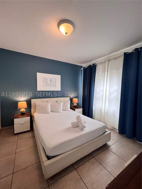 918 Ocean Dr 302, Miami Beach FL - photo 11 of 16