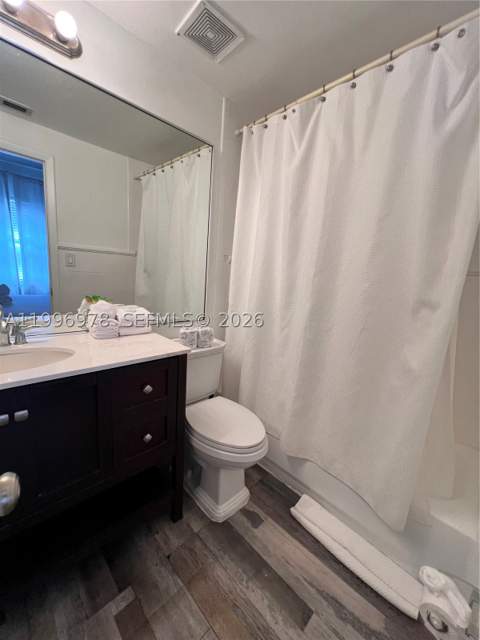 918 Ocean Dr 302, Miami Beach FL - photo 14 of 16
