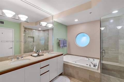 1500 Ocean Dr Ph-05, Miami Beach FL - photo 23 of 67