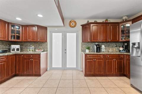 3309 San Remo Cir, Homestead FL - photo 19 of 39