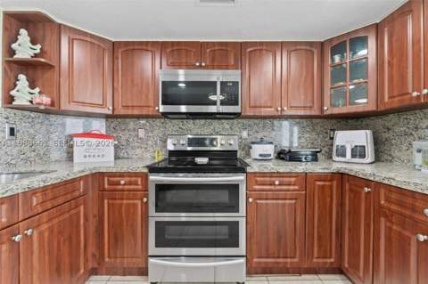 3309 San Remo Cir, Homestead FL - photo 21 of 39