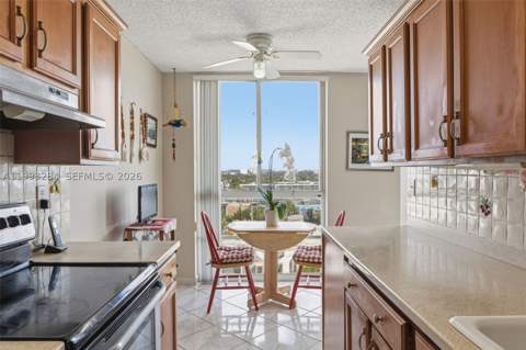 1688 West Ave 1205, Miami Beach FL - photo 7 of 27