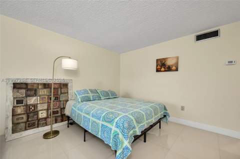 7620 Carlyle Ave 204, Miami Beach FL - photo 11 of 30