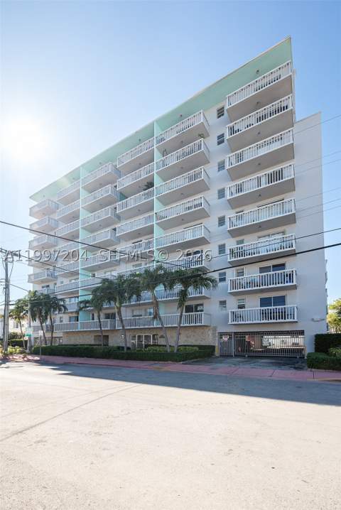 7620 Carlyle Ave 204, Miami Beach FL - photo 17 of 30
