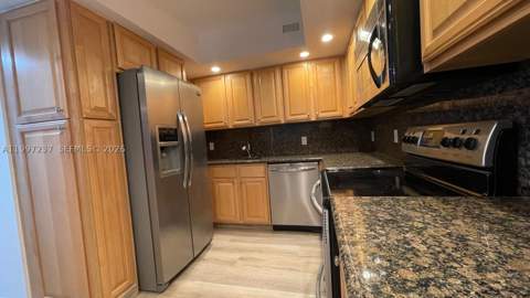 5600 Collins Ave 16N, Miami Beach FL - photo 21 of 50