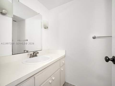 7620 Carlyle Ave 606, Miami Beach FL - photo 11 of 30