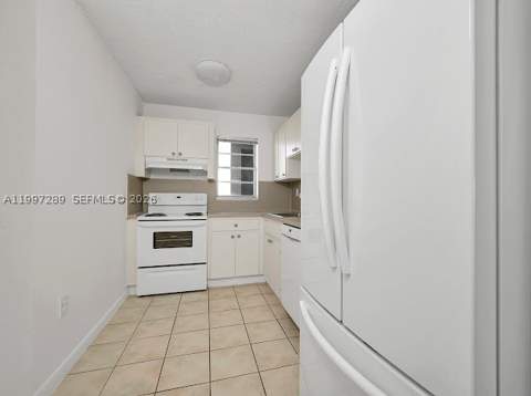 7620 Carlyle Ave 606, Miami Beach FL - photo 12 of 30