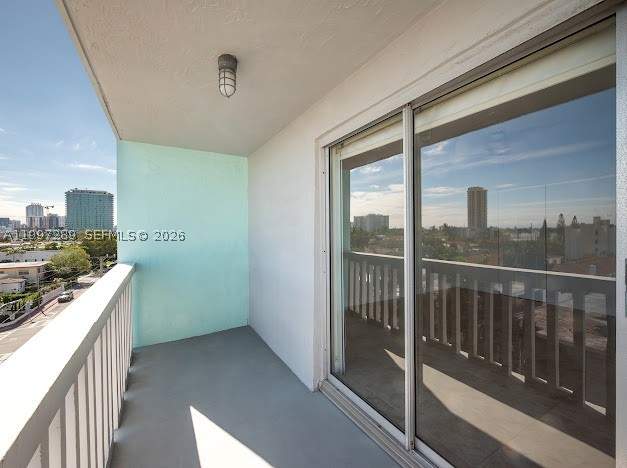 1 bedroom Condominium at 7620 Carlyle Ave 606, Carlyle Plaza Condo, Miami Beach — photo 3