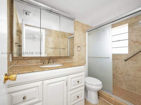 7620 Carlyle Ave 606, Miami Beach FL - photo 8 of 30
