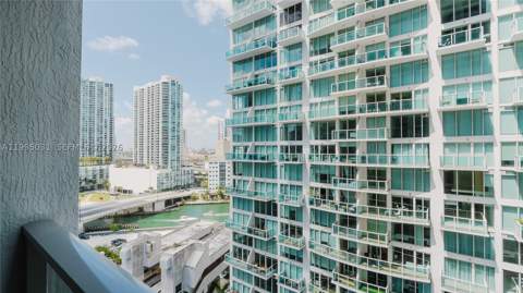 31 SE 6th St 1906, Miami FL - photo 14 of 27