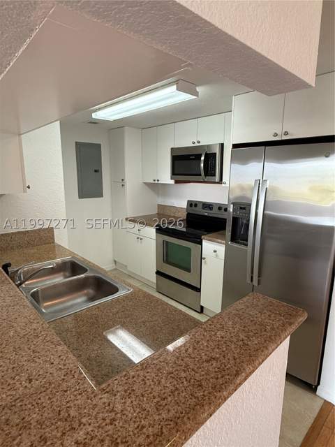 36 NW 6th Ave 504, Miami FL - photo 7 of 13