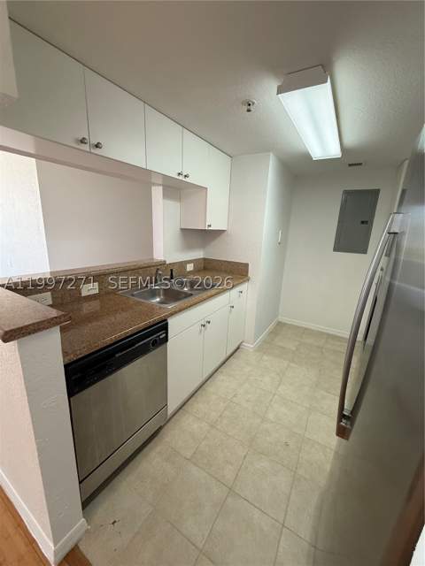 36 NW 6th Ave 504, Miami FL - photo 8 of 13
