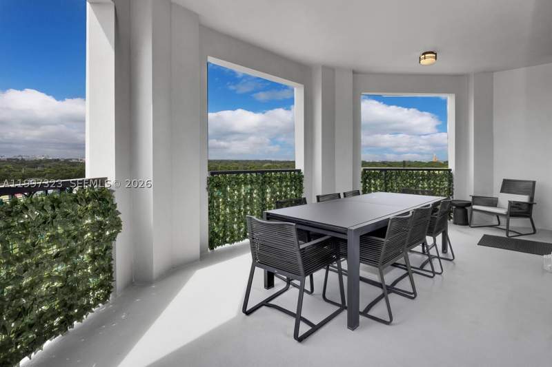 4 bedroom Condominium at 301 Altara Ave Lph914, Merrick Manor Condo, Coral Gables — photo 4