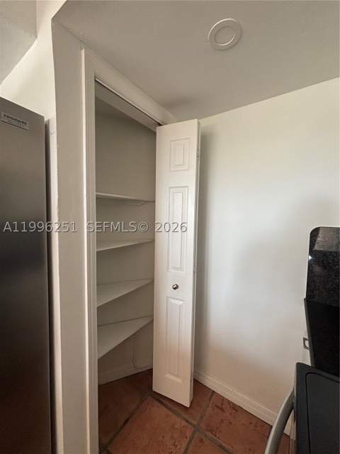 555 Crandon Blvd 43, Key Biscayne FL - photo 11 of 26