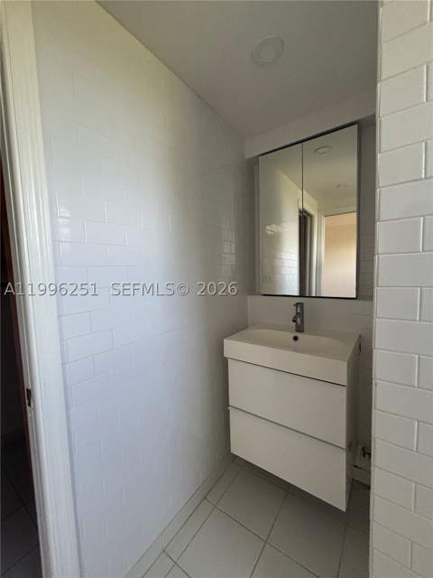 555 Crandon Blvd 43, Key Biscayne FL - photo 18 of 26