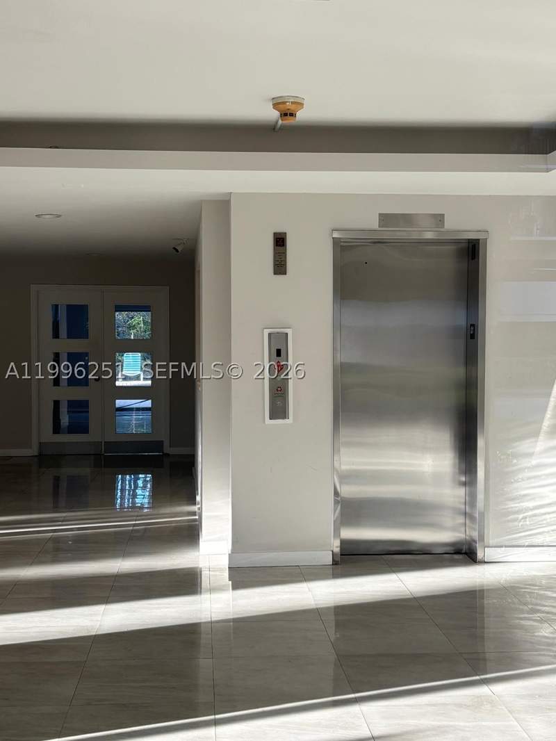 2 bedroom Condominium at 555 Crandon Blvd 43, Crandon Tower Condo, Key Biscayne — photo 5