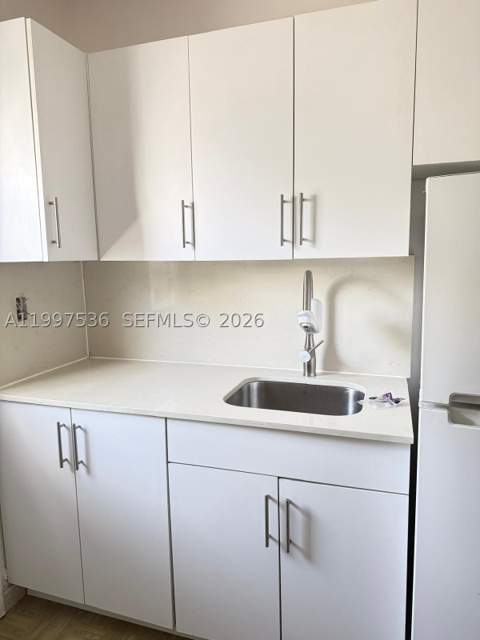 655 Meridian Ave 2, Miami Beach FL - photo 14 of 20