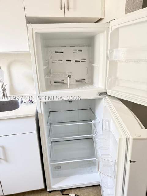 655 Meridian Ave 2, Miami Beach FL - photo 17 of 20