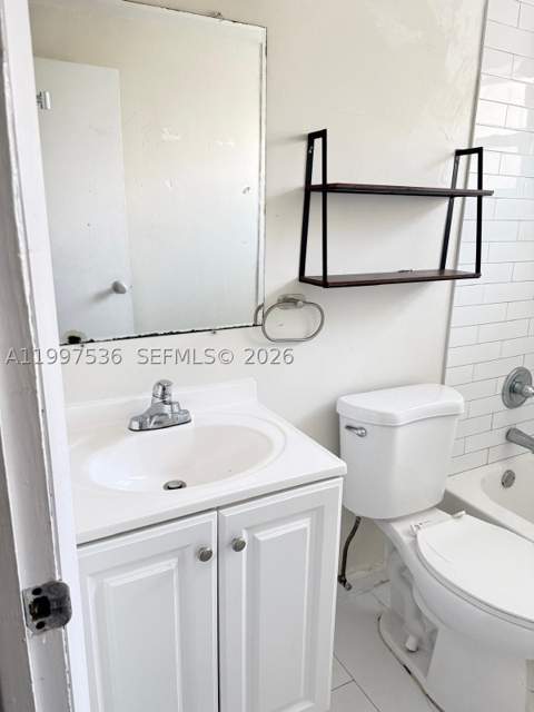 655 Meridian Ave 2, Miami Beach FL - photo 18 of 20