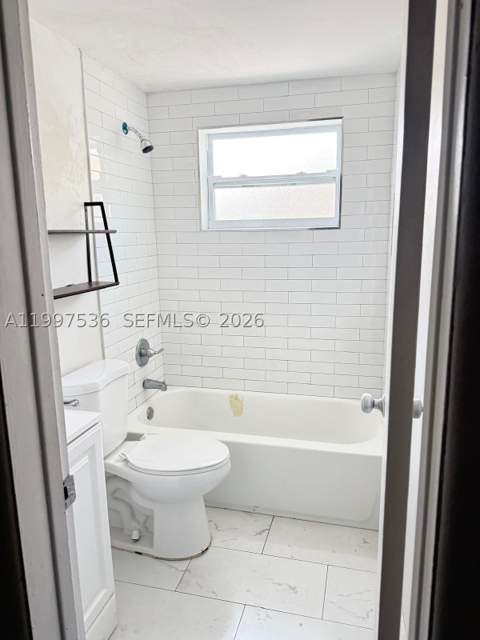 655 Meridian Ave 2, Miami Beach FL - photo 19 of 20