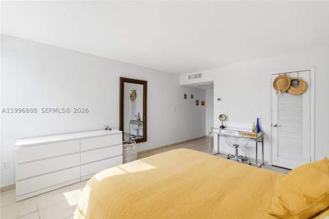 6450 Collins Ave 204, Miami Beach FL - photo 15 of 38
