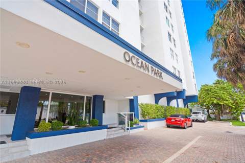 6450 Collins Ave 204, Miami Beach FL - photo 20 of 38