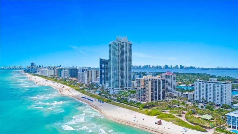 1 bedroom Condominium at 6450 Collins Ave 204, Ocean Park Condo, Miami Beach — photo 3