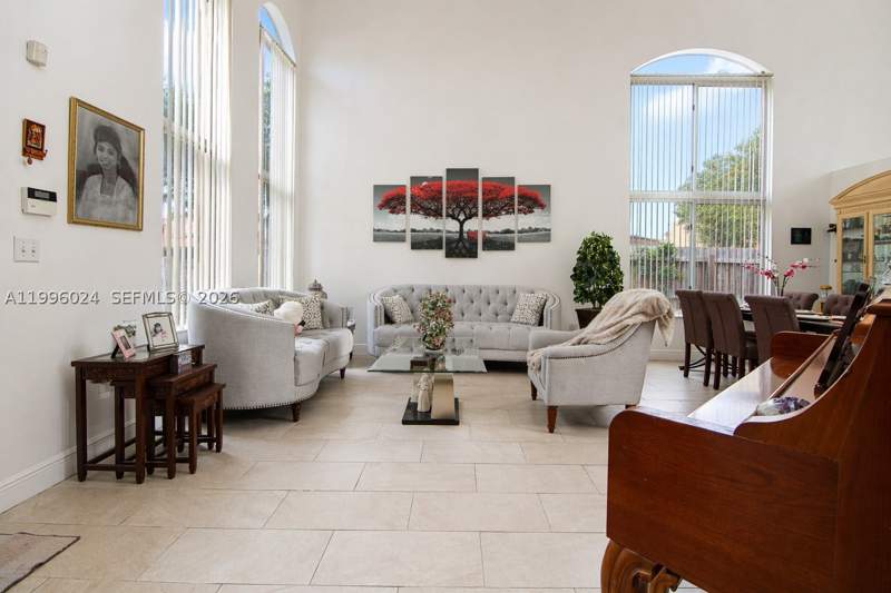 4 bedroom SingleFamilyResidence at 1910 SE 14th Cir, Keys Landing, Homestead — photo 5