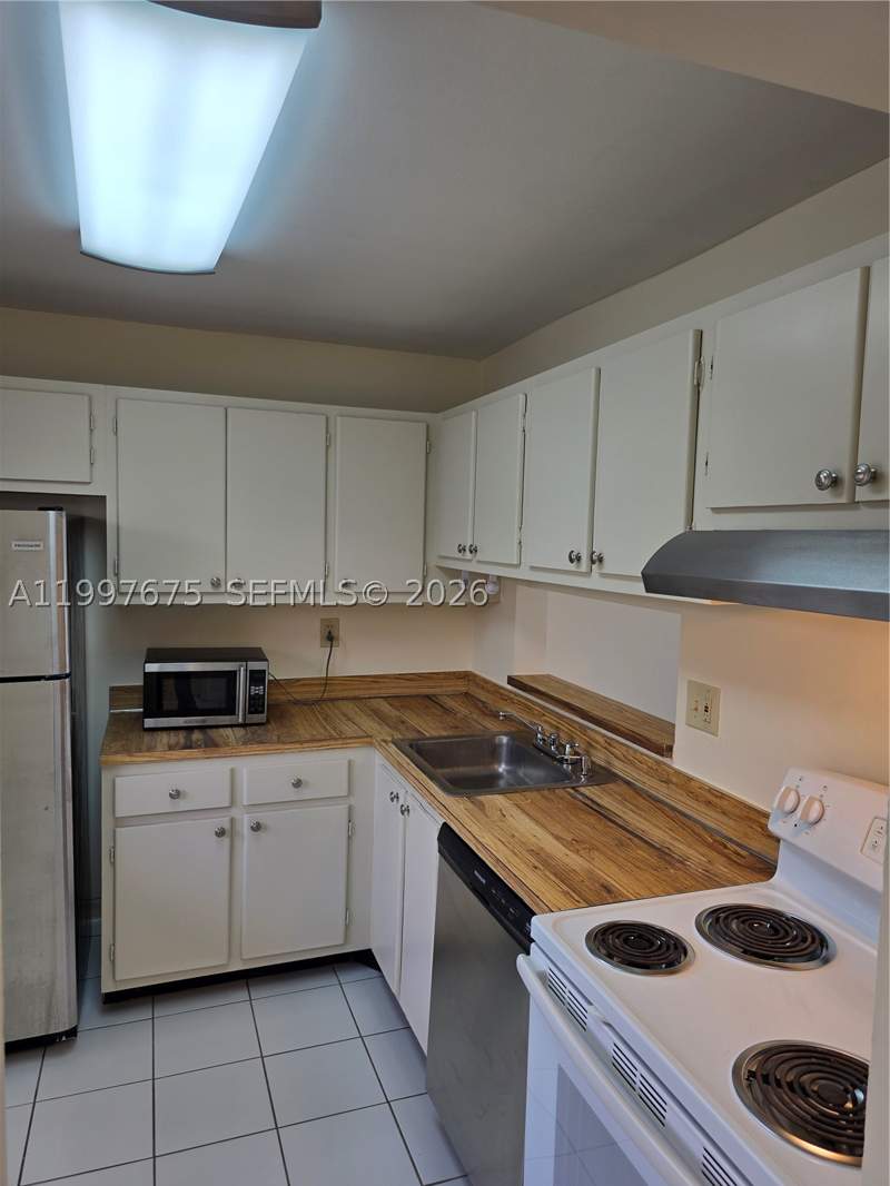 1 bedroom Condominium at 8005 SW 107th Ave 309, The Horizons Condo #6, Miami — photo 4
