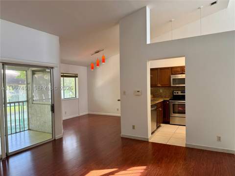 9435 SW 140th Ct 9435, Miami FL - photo 9 of 33
