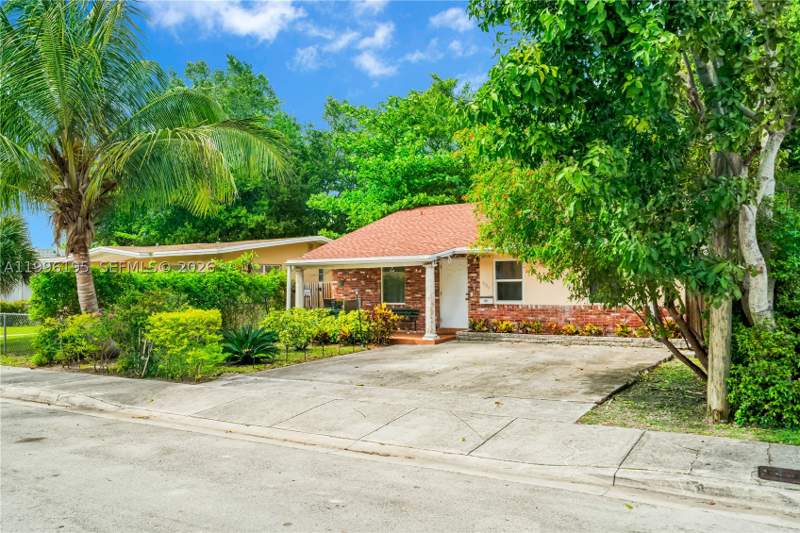 3 bedroom SingleFamilyResidence at 6133 SW 62nd Ter, Pines, South Miami — photo 3