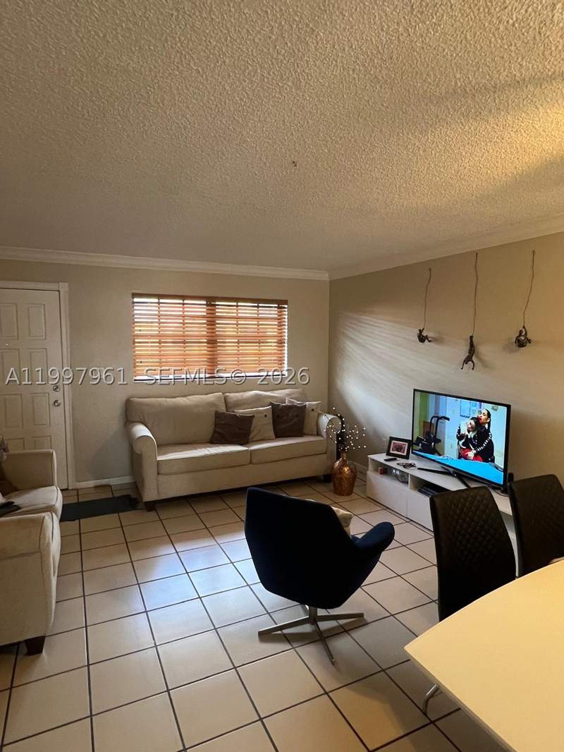 2 bedroom Condominium at 1298 W 51st Pl D-29, Carmel Townhomes Condo, Hialeah — photo 3