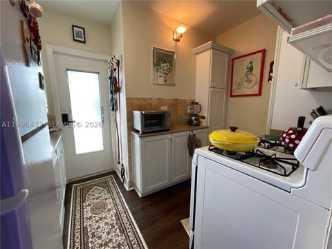 1004 Pennsylvania Ave 15, Miami Beach FL - photo 15 of 25