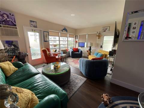 1004 Pennsylvania Ave 15, Miami Beach FL - photo 18 of 25