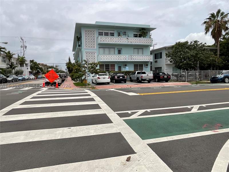 1 bedroom StockCooperative at 1004 Pennsylvania Ave 15, Pen-Ten Co-Op Apts Inc, Miami Beach — photo 2