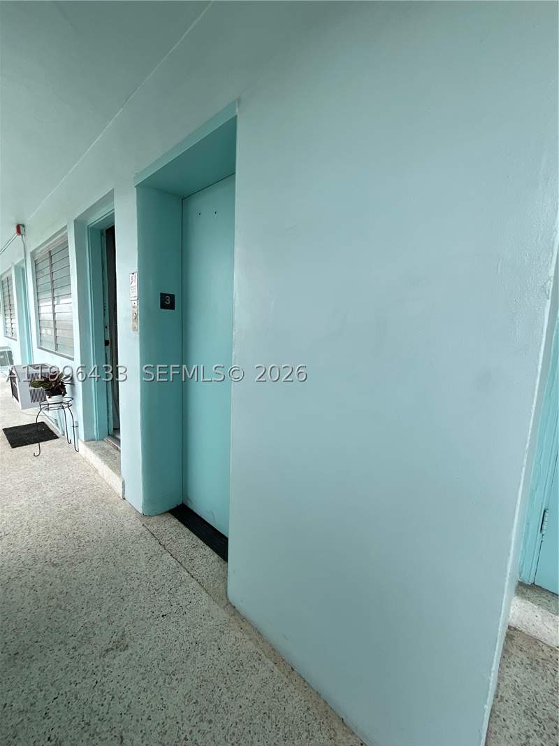 1 bedroom StockCooperative at 1004 Pennsylvania Ave 15, Pen-Ten Co-Op Apts Inc, Miami Beach — photo 4