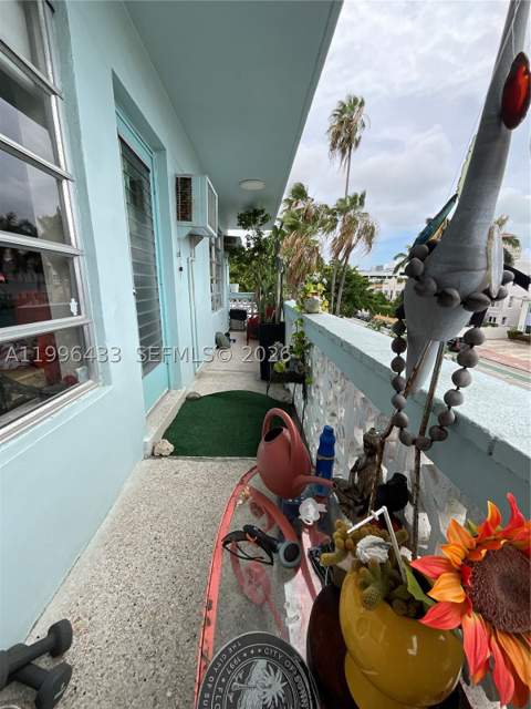 1004 Pennsylvania Ave 15, Miami Beach FL - photo 9 of 25