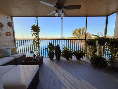 605 Ives Dairy Rd 205-7, Miami FL - photo 10 of 62