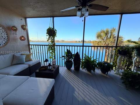 605 Ives Dairy Rd 205-7, Miami FL - photo 13 of 62