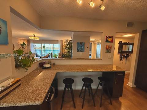 605 Ives Dairy Rd 205-7, Miami FL - photo 18 of 62