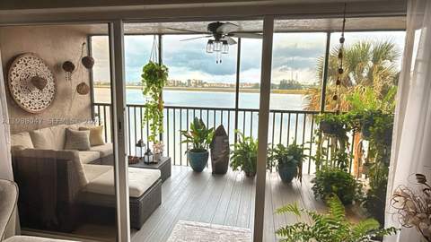 605 Ives Dairy Rd 205-7, Miami FL - photo 9 of 62
