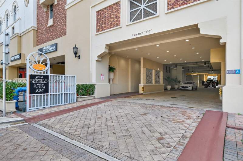 3 bedroom Condominium at 250 Sunny Isles Blvd 3-1804, St Tropez On The Bay III, Sunny Isles Beach — photo 2