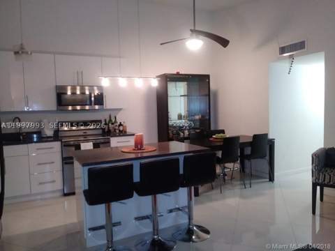 907 NE 199th St 204, Miami FL - photo 8 of 33