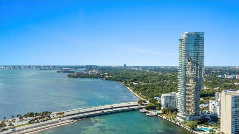 3 bedroom Condominium at 175 SE 25 Rd 2003, Una residences, Miami — photo 4